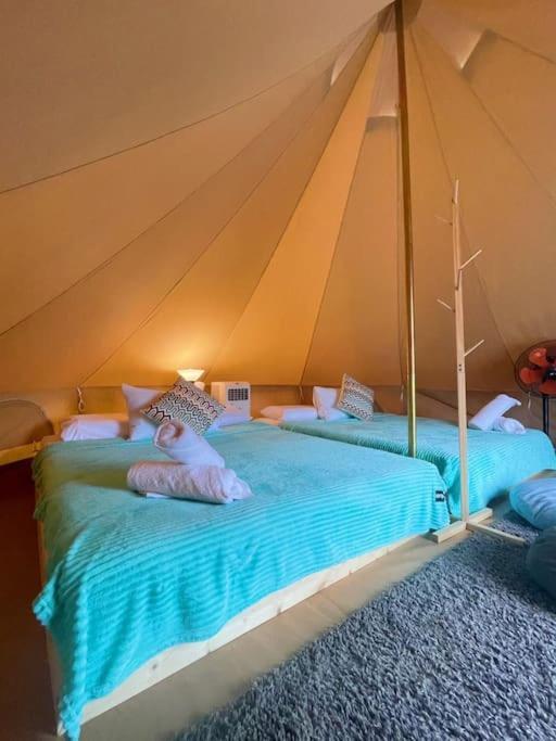 Rembulan Escape Bell Tent 2 Kampung Penarik Luaran gambar
